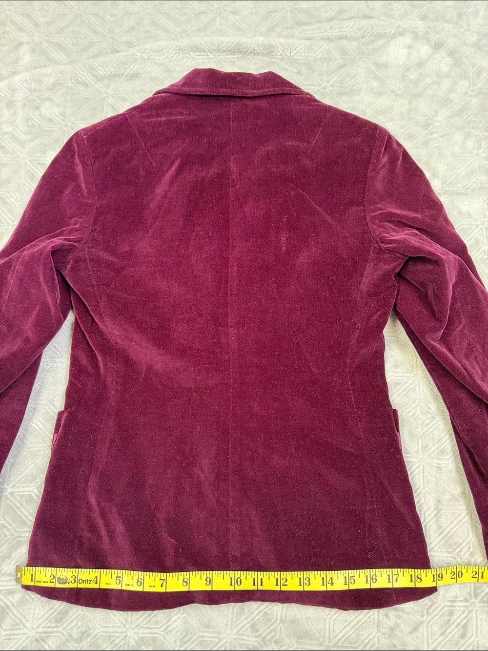 Merci Jr. Vintage Women's Velvet Blazer - Picture 13 of 15